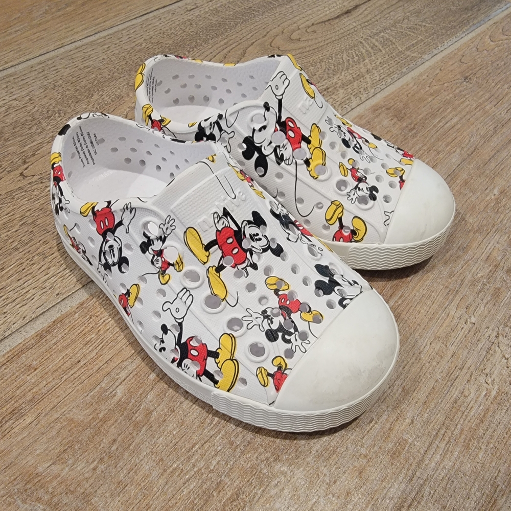 Mickey Mouse Kids Slip-On Shoes - White and Red